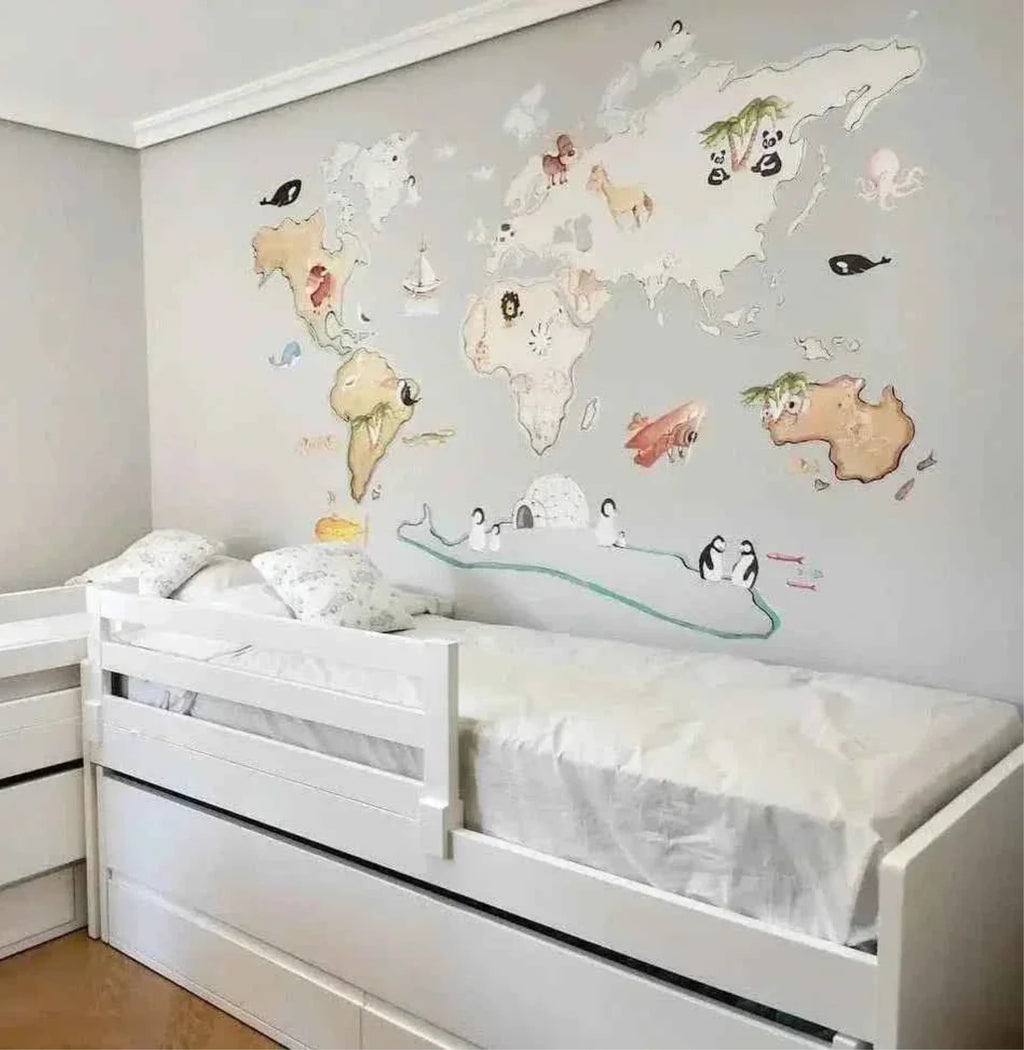 XL children's world map vinyl with animals | 220x120cm