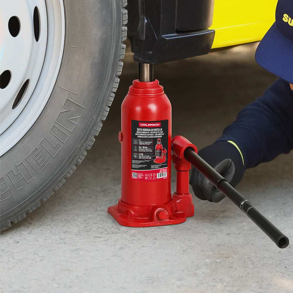 Bottle jack 3000 kg.