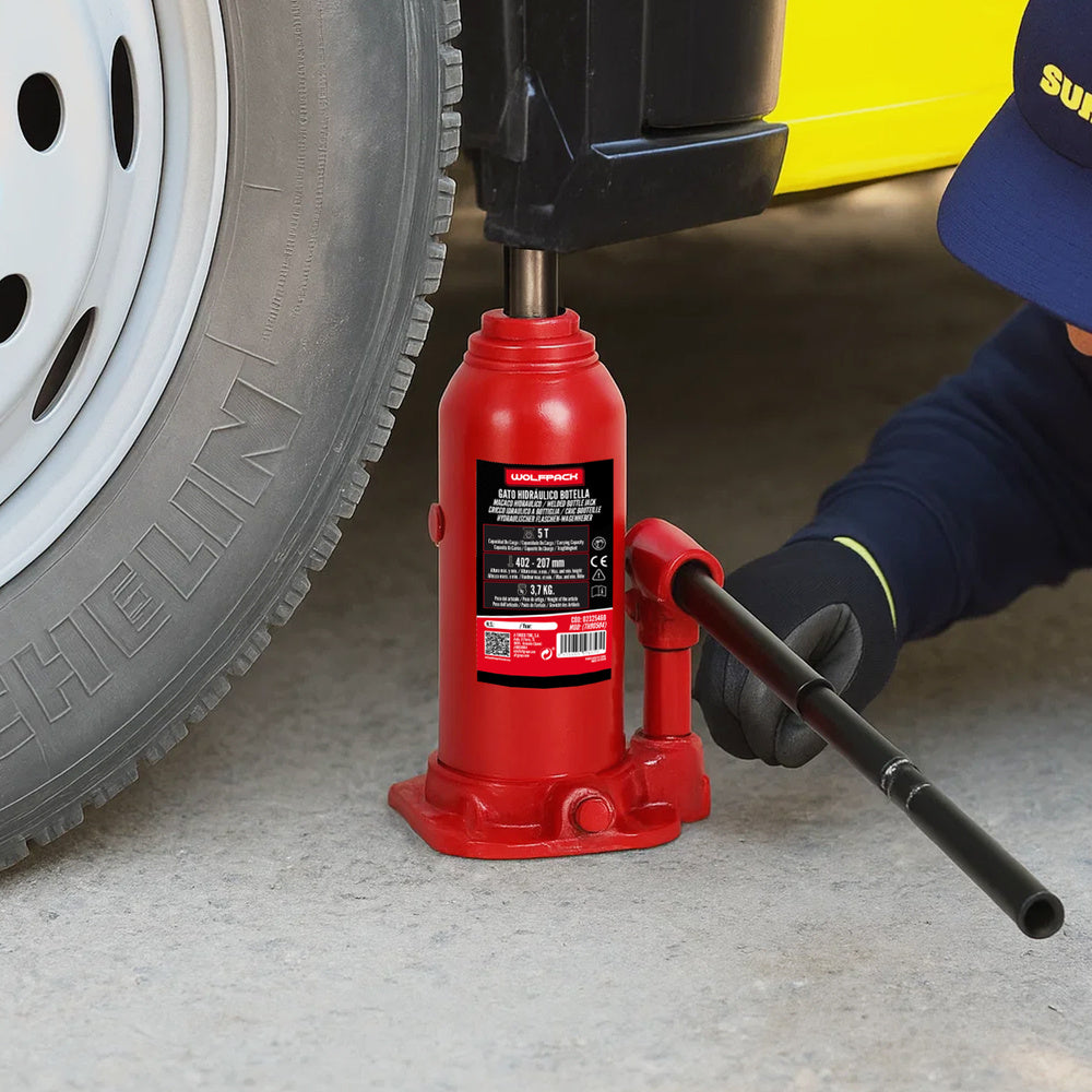 Bottle jack 5000 kg.