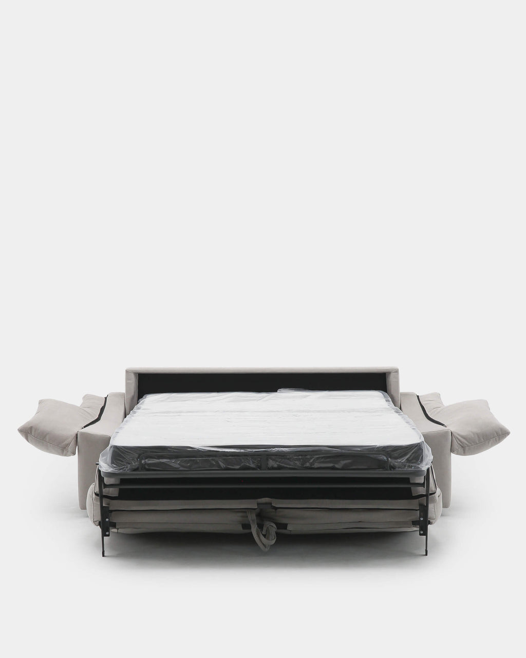 Sofá-cama de 3 lugares bege, resistente a manchas, para uma sala de estar moderna.