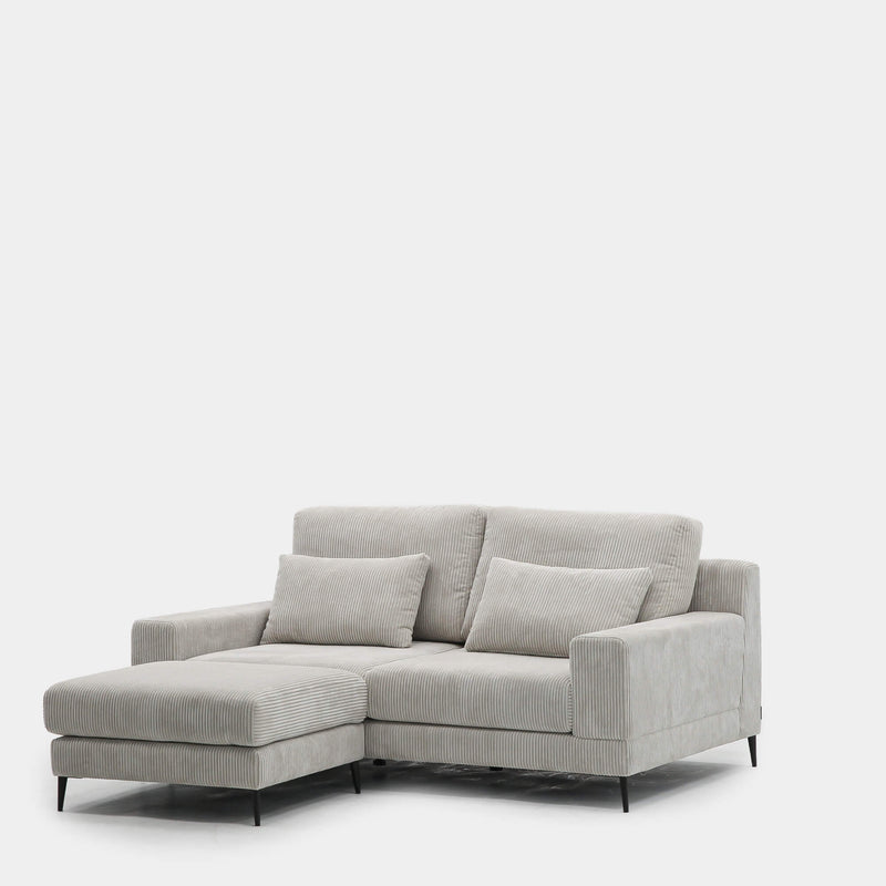 Sofá 3 plazas | beige antimanchas con puf incluido