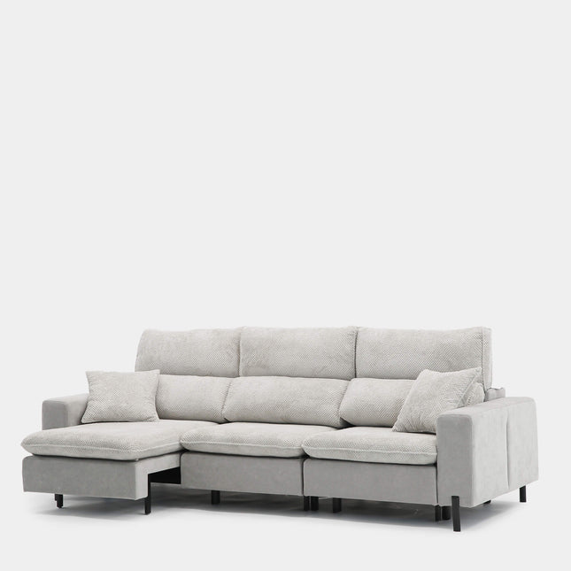 Sofá de tres plazas gris bicolor con texturas suaves