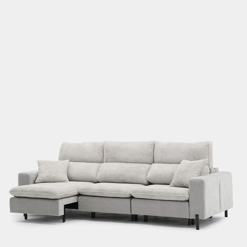 Sofá de tres plazas gris bicolor con texturas suaves