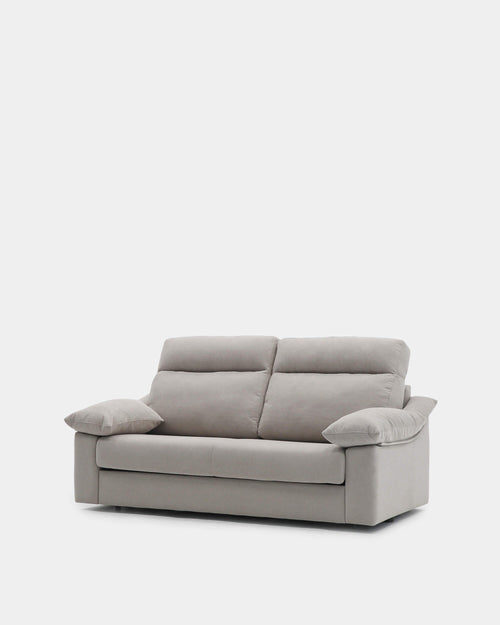 Sofá-cama de 3 lugares bege, resistente a manchas, para uma sala de estar moderna.