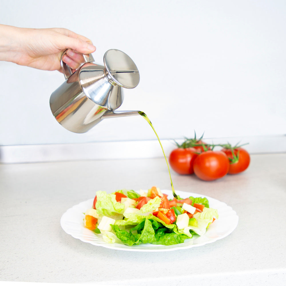 Stainless steel oil cruet "classic" model 625ml.