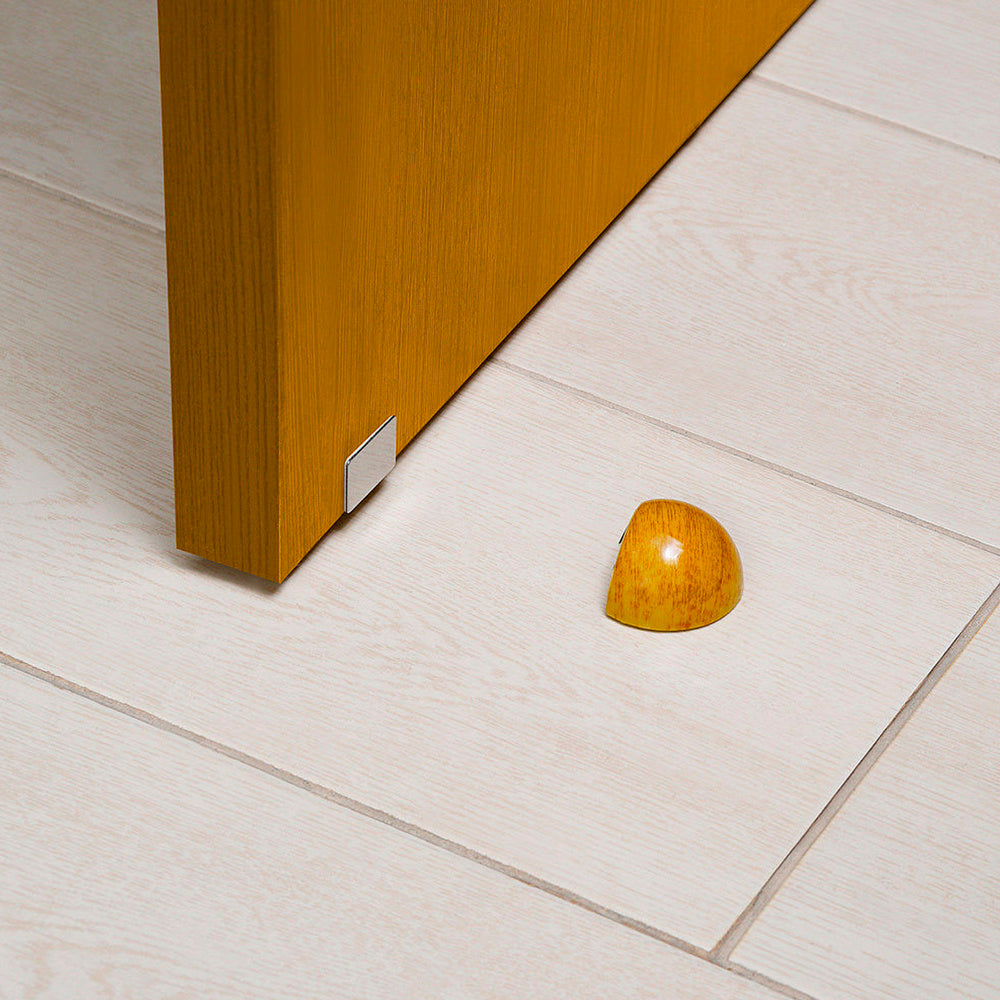 Tope puerta adhesivo con imán retenedor color madera