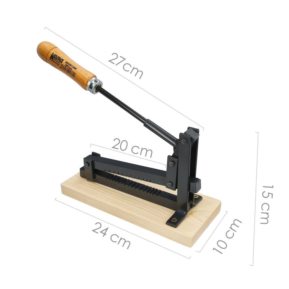 Handmade almond-cracking machine