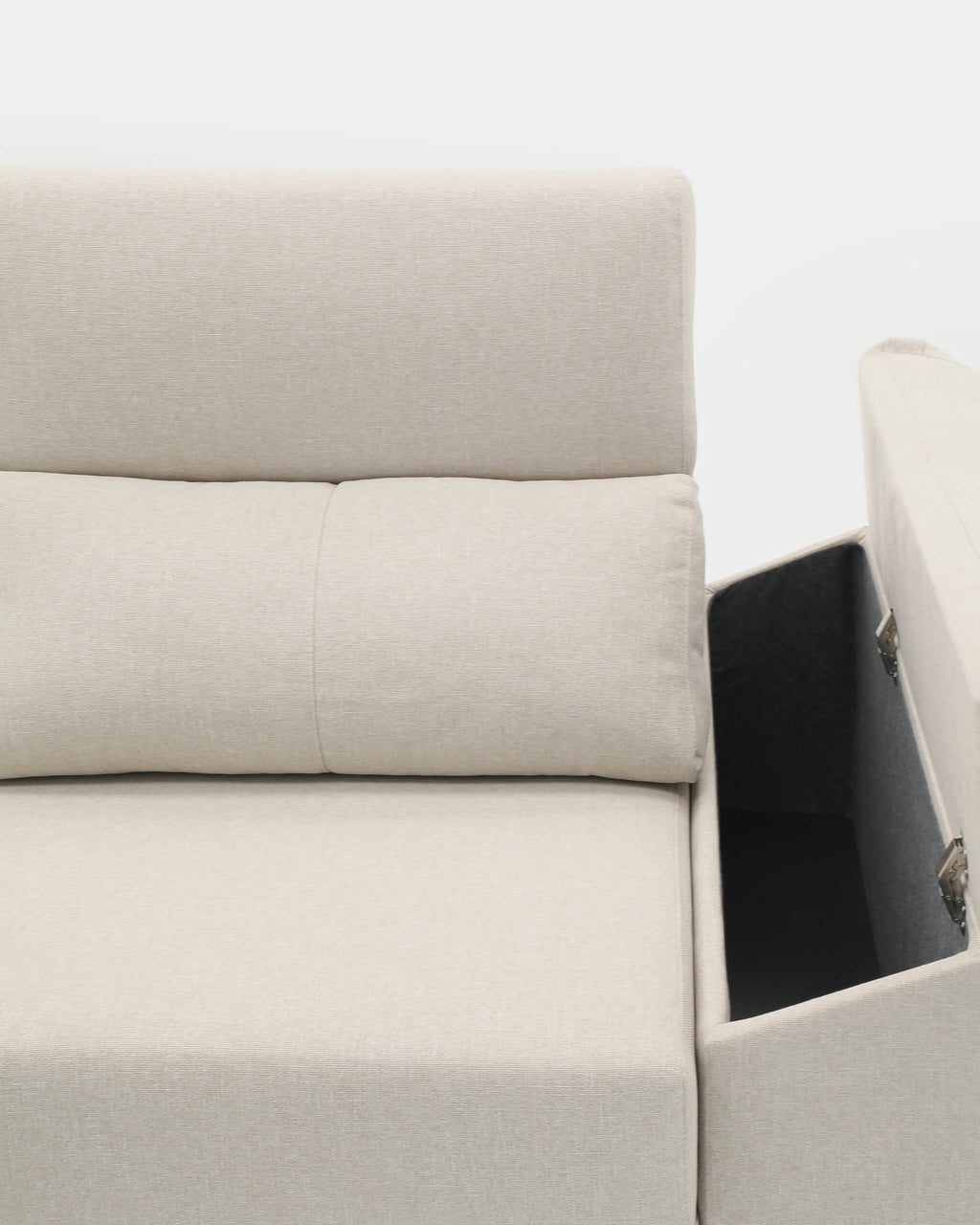 Sofá chaiselongue beige 3 plazas con deslizantes para salas