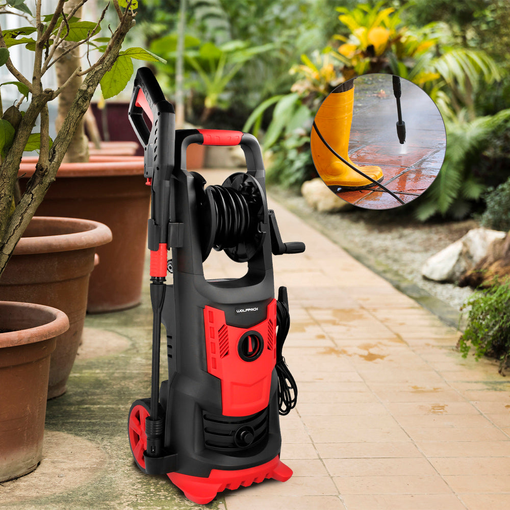 High-pressure cleaner 180 bar 2,400 watt. With accessories 390 liters / hour. Water cleaner with detergent tank