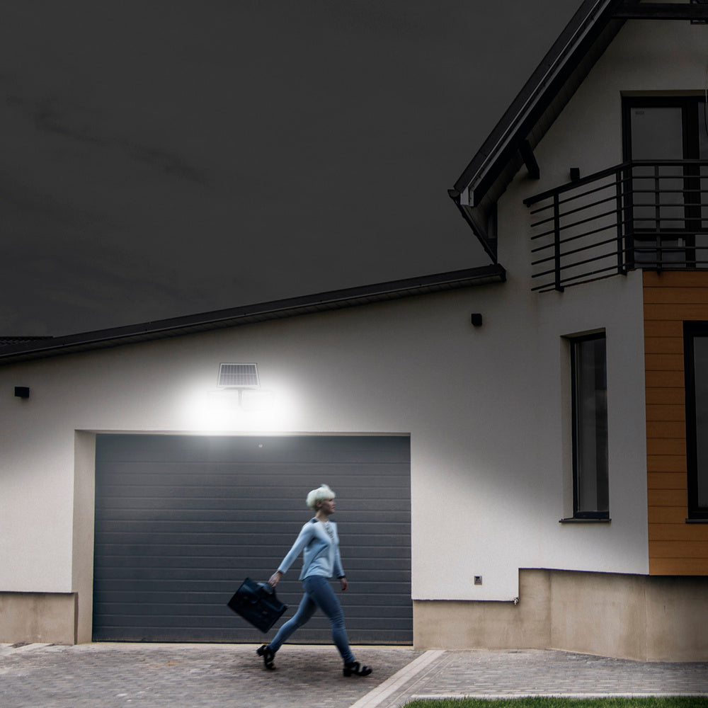 Aplique solar led doble con sensor de movimiento / crepuscular 450 lumenes. Protección ip65