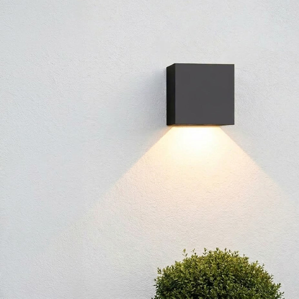 Aplique solar led 800 lúmenes con detector movimiento / crepuscular protección ip65