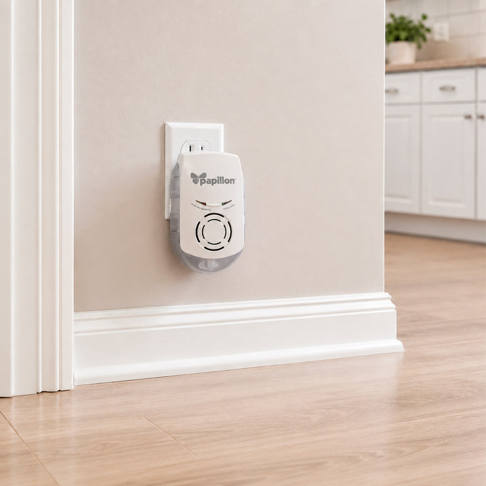 Ultrasonic and electromagnetic repellent for mice and insects