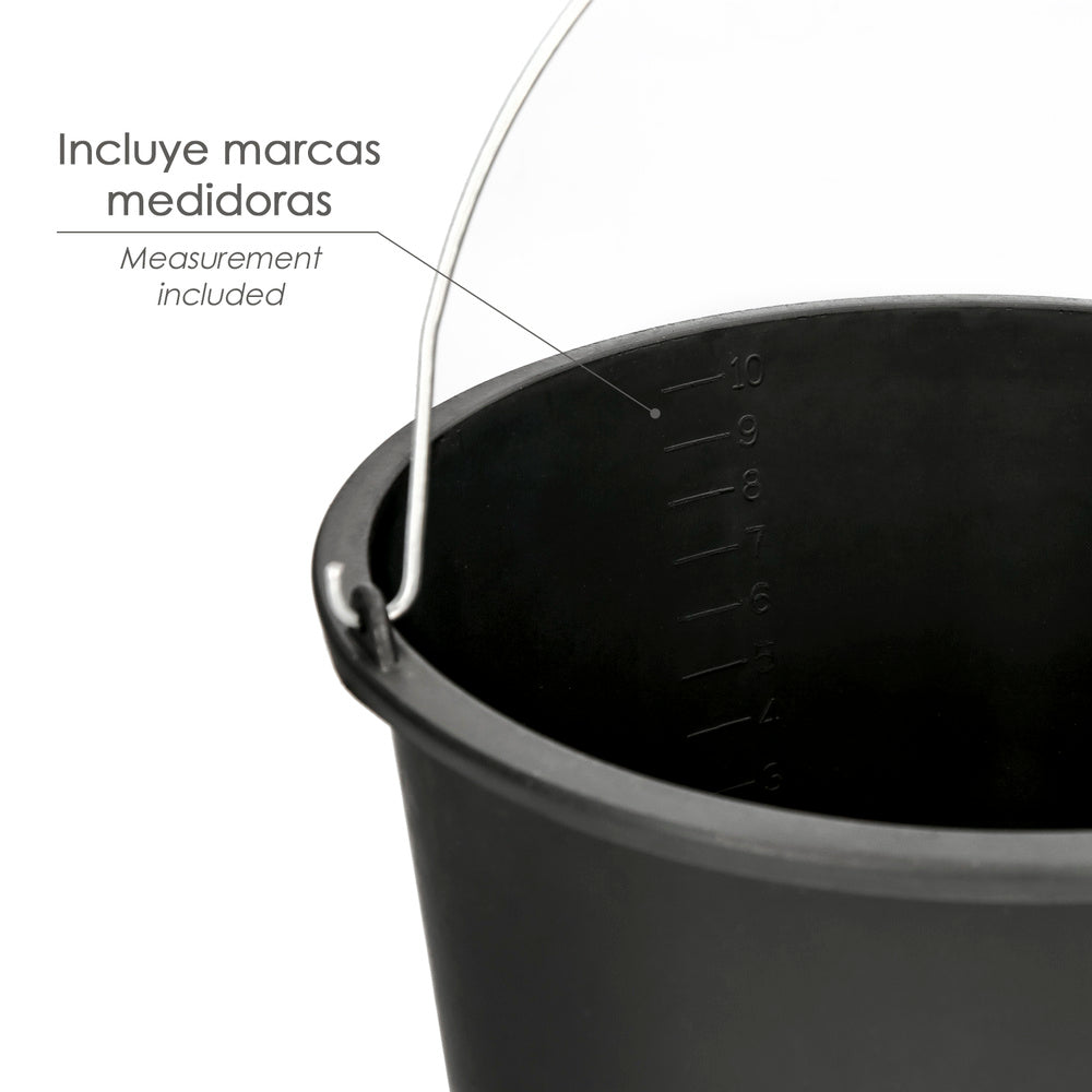 Cubo obra italiano capacidad 10 litros, con marcas medidoras, asa acero galvanizado, resistente y ligero.