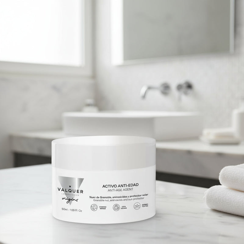 Crema facial antiedad con nuez de Grenoble protección solar