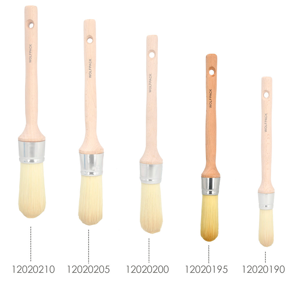 Wolfpack painter's brush with iron ferrule, size 8