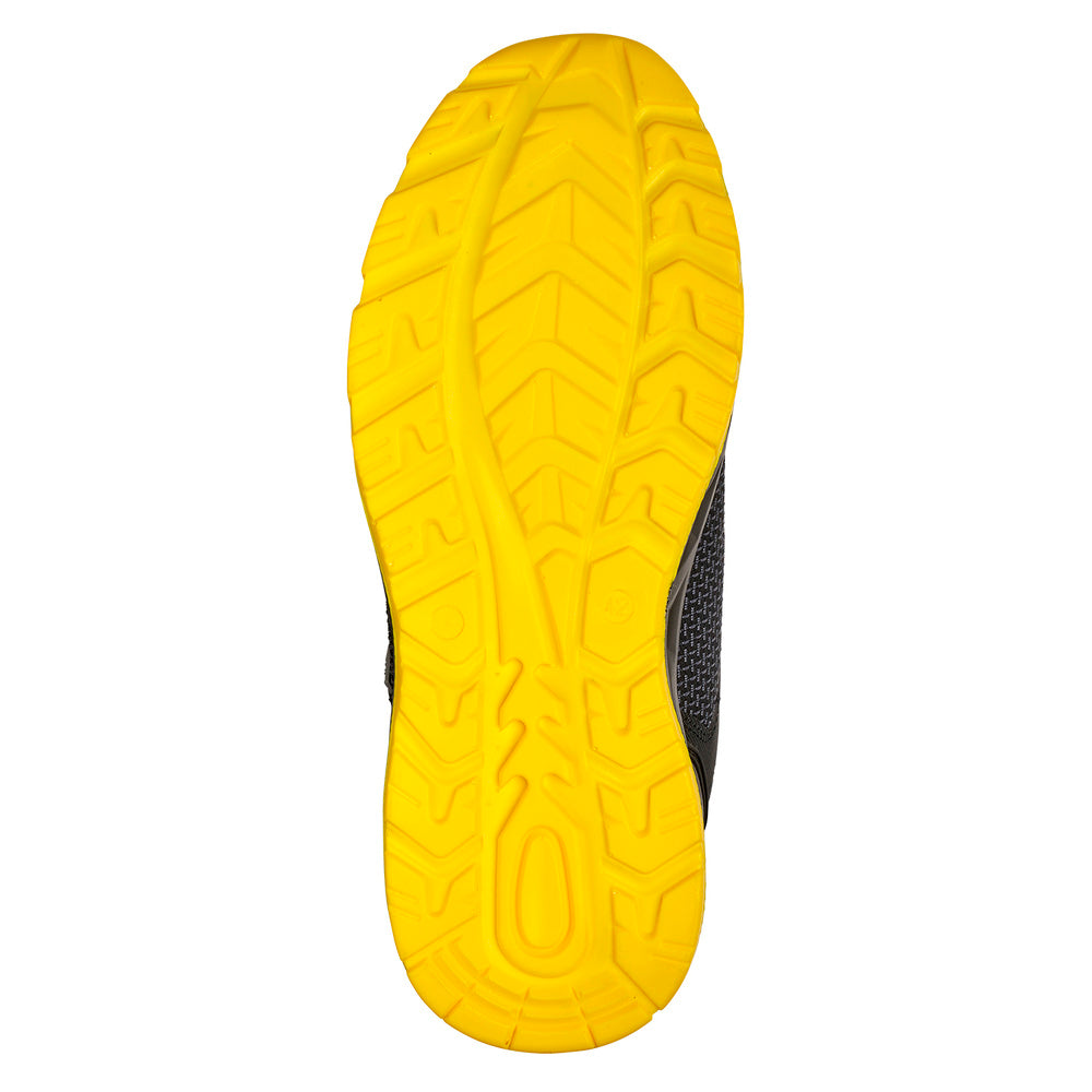 Botas seguridad maurer s3 modelo amerina antideslizante con suela resistente a los hidrocarburos. Talla 43.