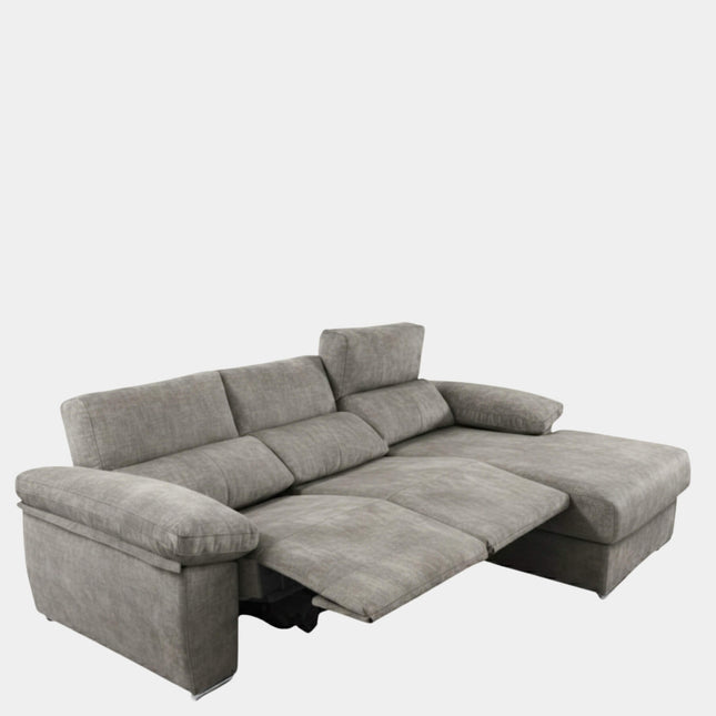 Sofá chaiselongue gris con asientos relax motorizados