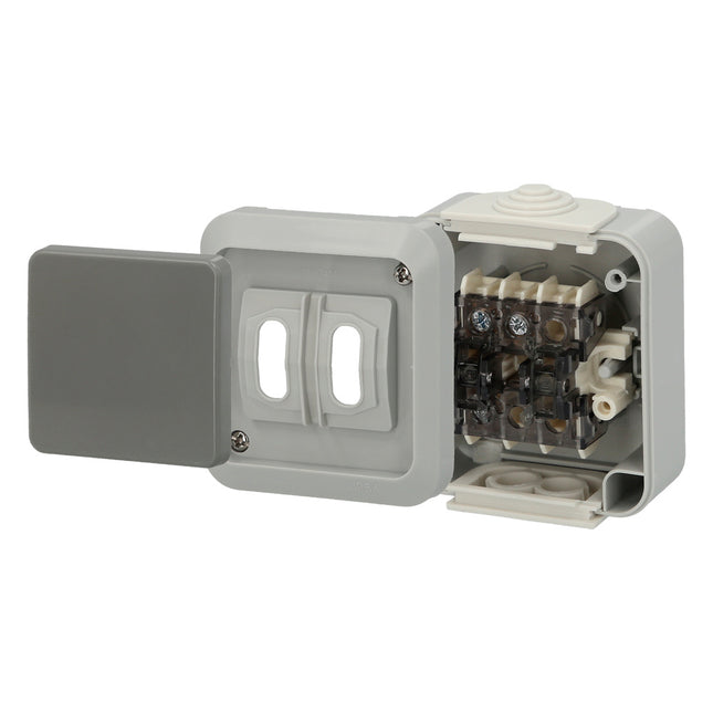 Interruptor conmutador con tapa simple