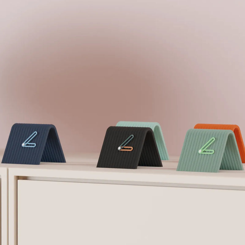 Reloj de Mesa Mini en 3D – Diseño Moderno en Forma de ARelojHome & Garden > Decor > Clocks > Desk & Shelf Clocks > Desk Clocks