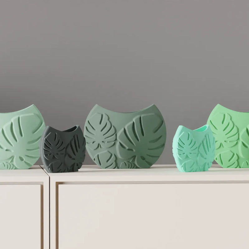 Jarrón decorativo con hojas tropicales en relieveJARRÓNHome & Garden > Decor > Vases