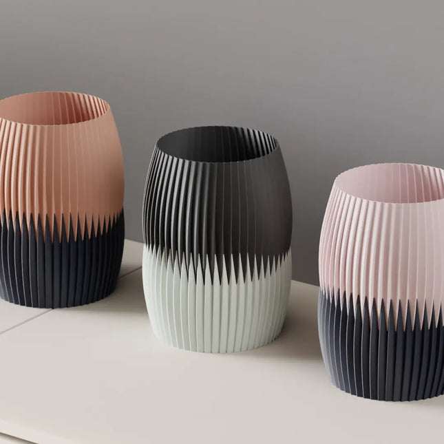 Jarrón decorativo moderno bicolor – Diseño plisadoJARRÓNHome & Garden > Decor > Vases