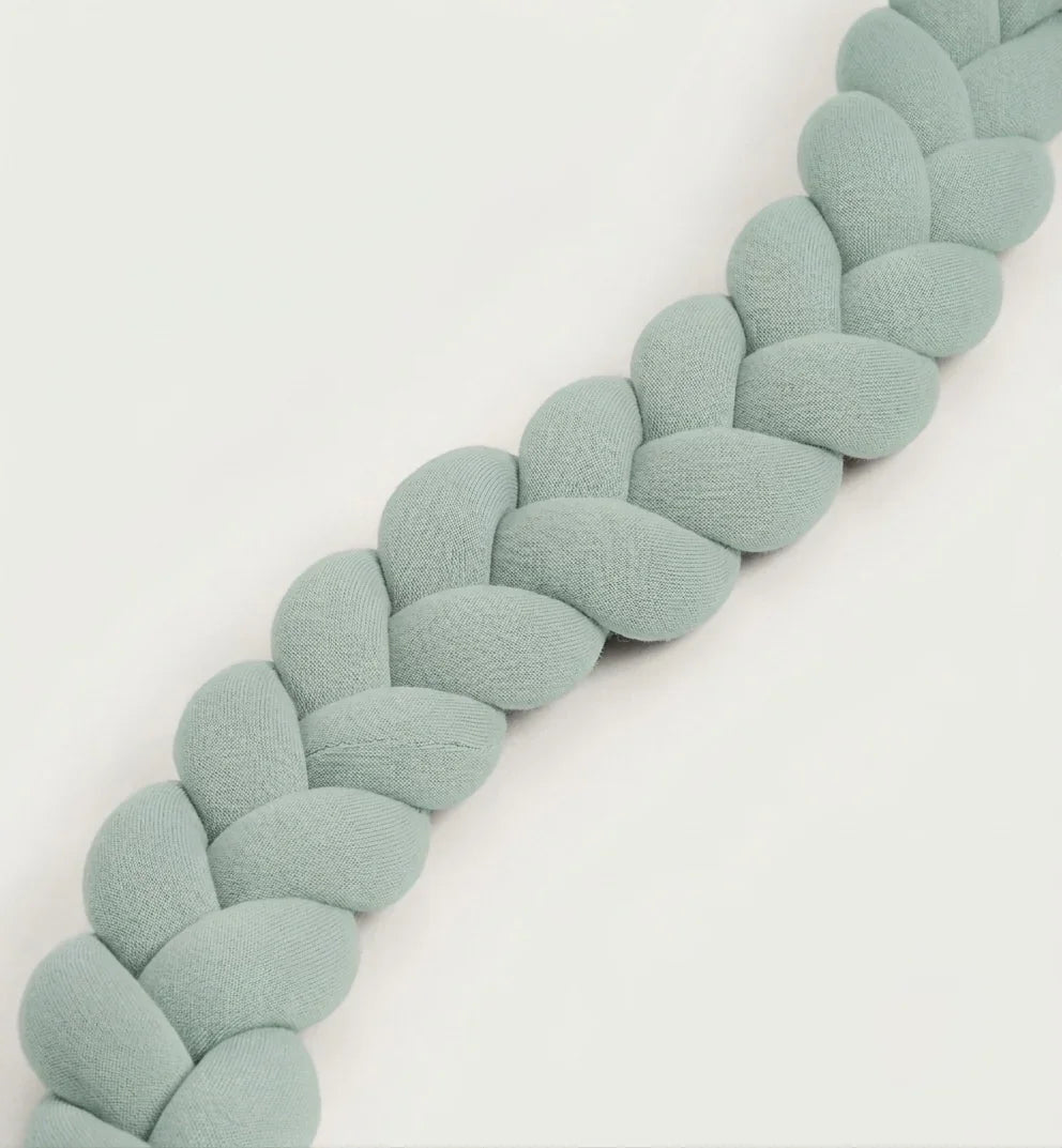 Trenza protector de cuna 210cm de algodón para bebés | menta