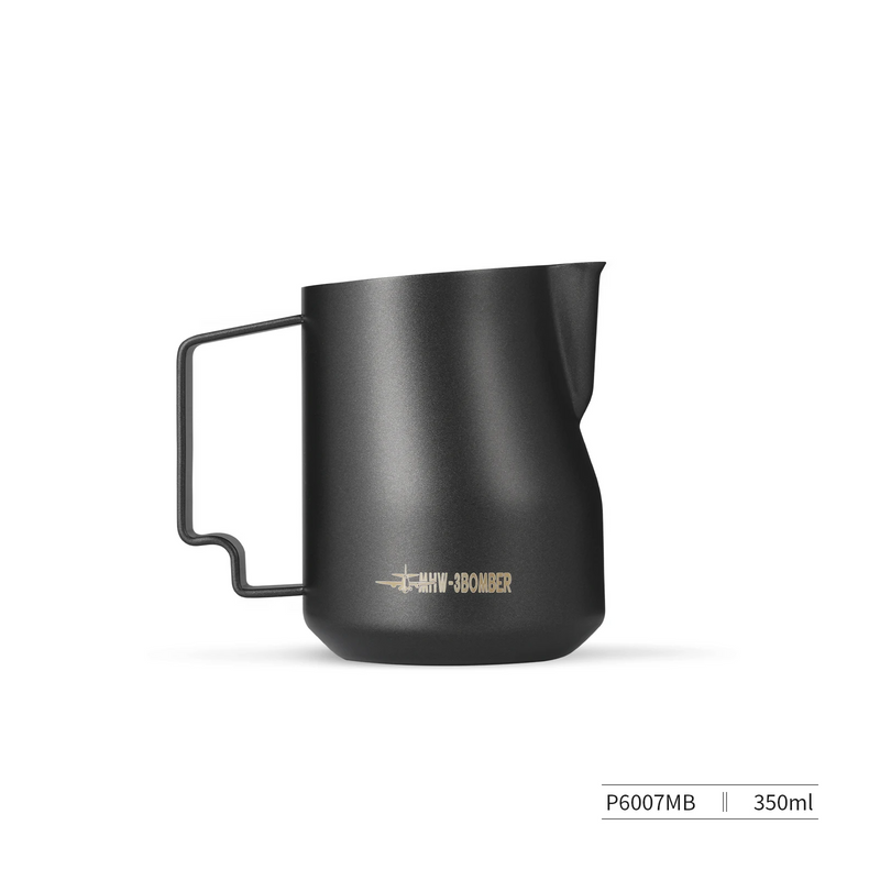 Jarra para espumar leche – 350 ml / 450 ml / 520 mlJarrasHome & Garden > Kitchen & Dining > Kitchen Appliance Accessories > Coffee Maker & Espresso Machine Accessories > Frothing Pitchers