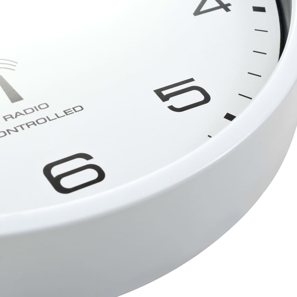 Radio-controlled quartz movement wall clock 31 cm white
