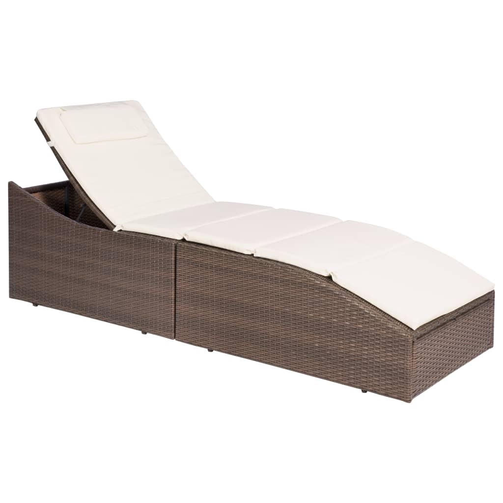 Sun lounger with grey synthetic rattan cushion