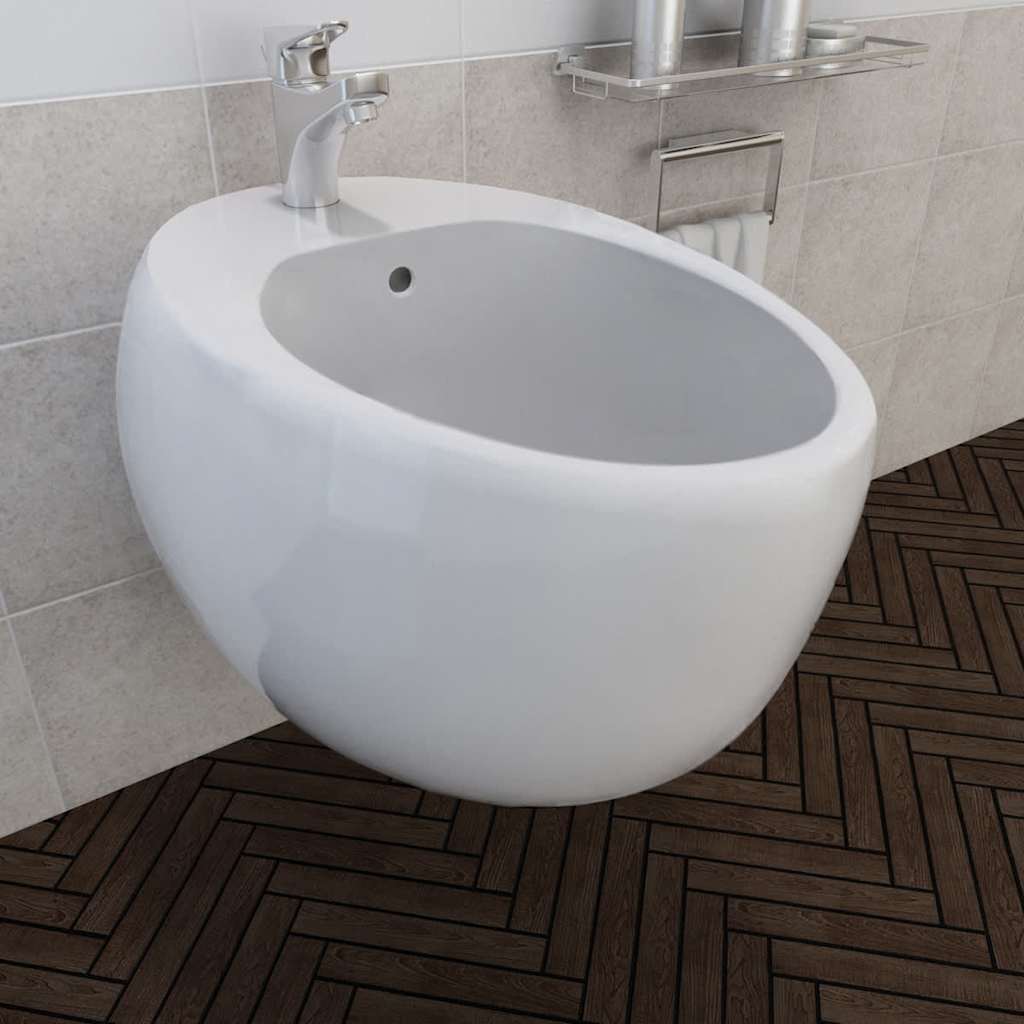 Bidet blanco de pared de cerámica