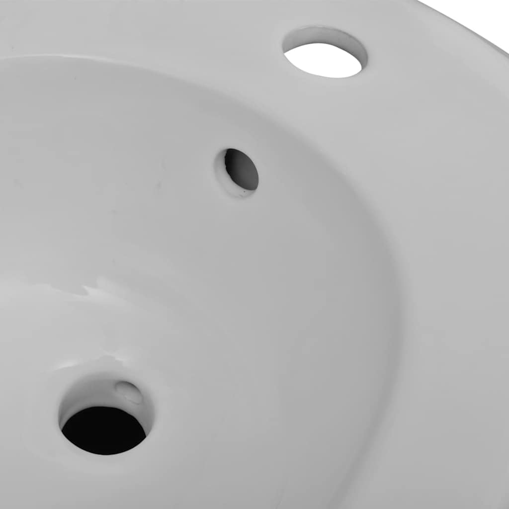 Bidet blanco de pared de cerámica