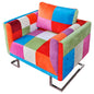 Poltrona cubo com design em retalhos, tecido Patchwork, pernas cromadas