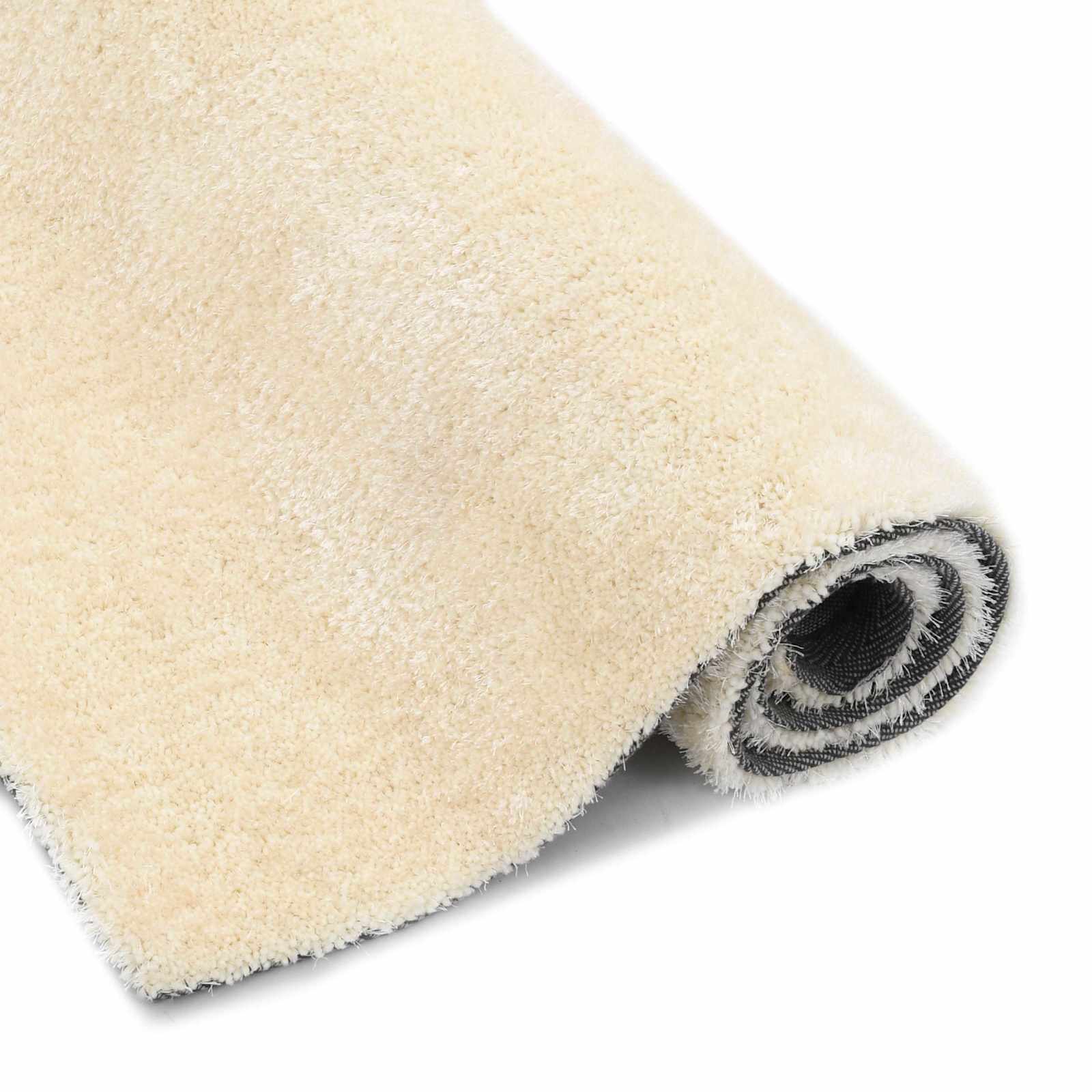 Alfombra de área peluda Crema 120 x 160 cm Polietileno