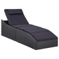 Sun lounger with grey synthetic rattan cushion