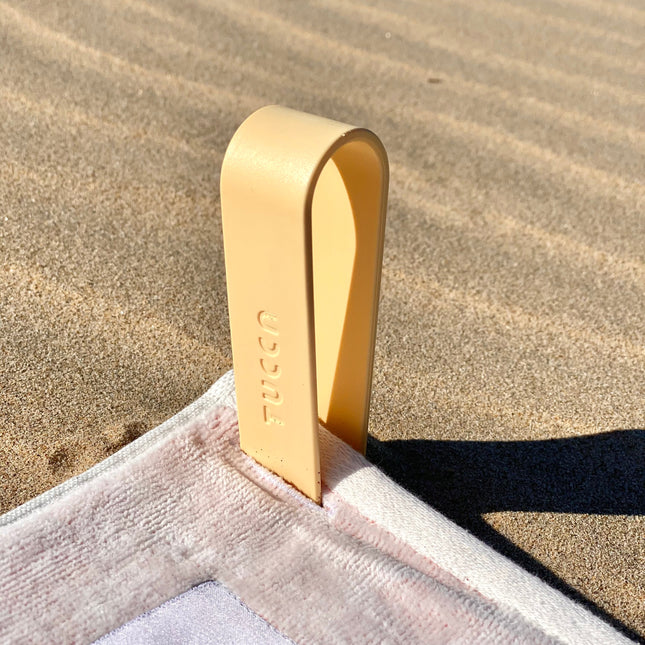 BERRY - Toalla de playa de algodón orgánico con bolsillo2Home & Garden > Linens & Bedding > Towels > Beach Towels