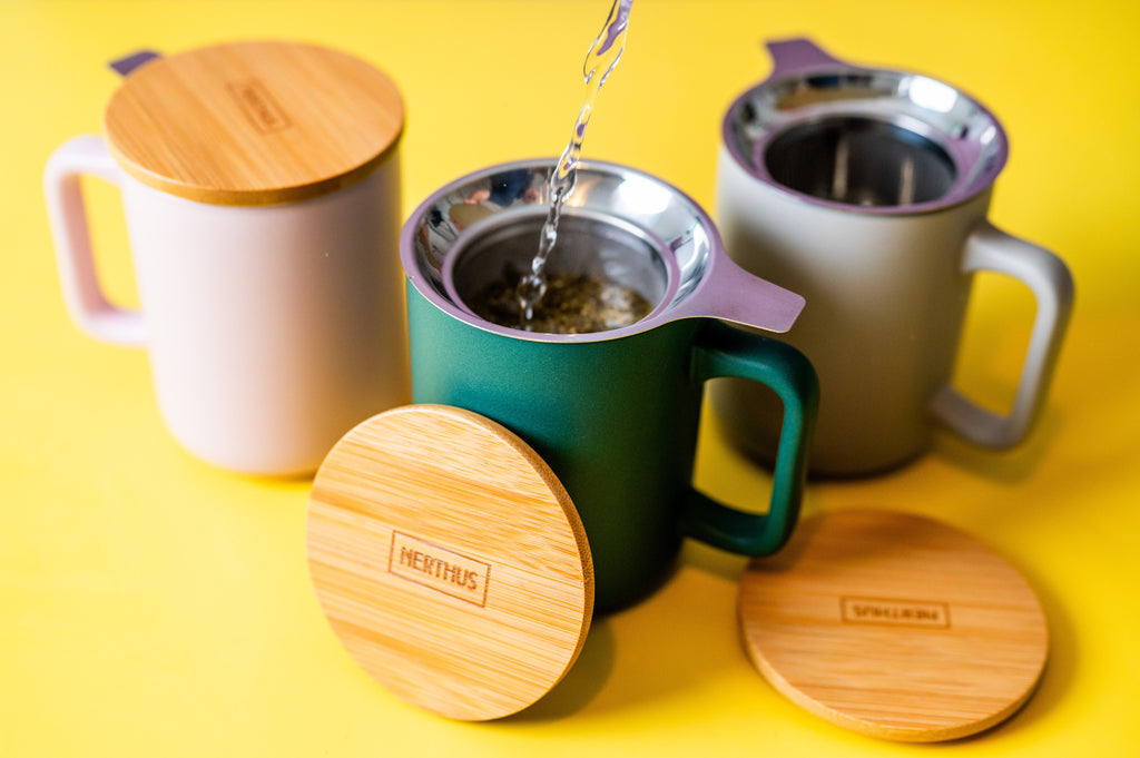 Ceramic Teacup with Stainless Steel Infuser Filter and Bamboo Lid