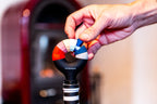 Bottle stopper with glass markers