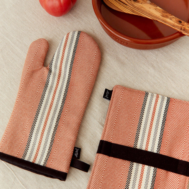 Set de horno sarga de burgos arcillaManopla hornoArts & Entertainment > Hobbies & Creative Arts > Arts & Crafts > Art & Crafting Tools > Thimbles & Sewing Palms > Sewing Palms