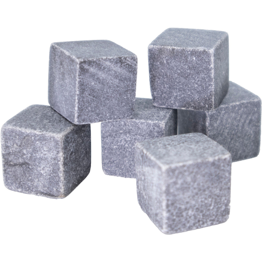 Set de whisky con copas y piedras en caja de madera