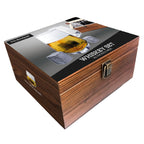 Set de whisky con copas y piedras en caja de madera
