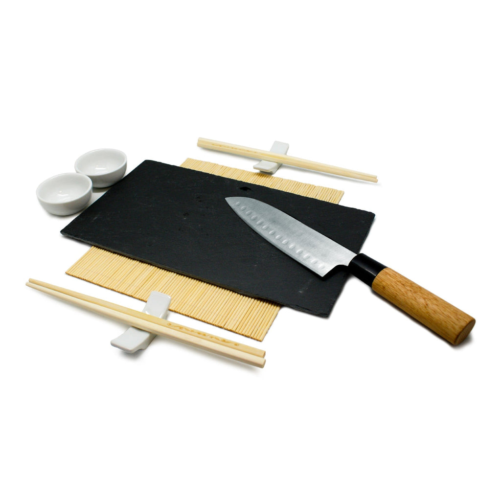 Conjunto para sushi com faca, ardósia e acessórios.