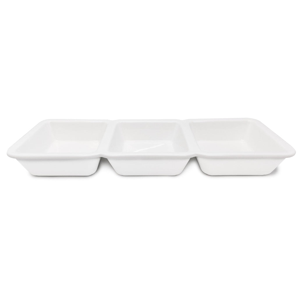 Prato de aperitivos em porcelana com 3 taças