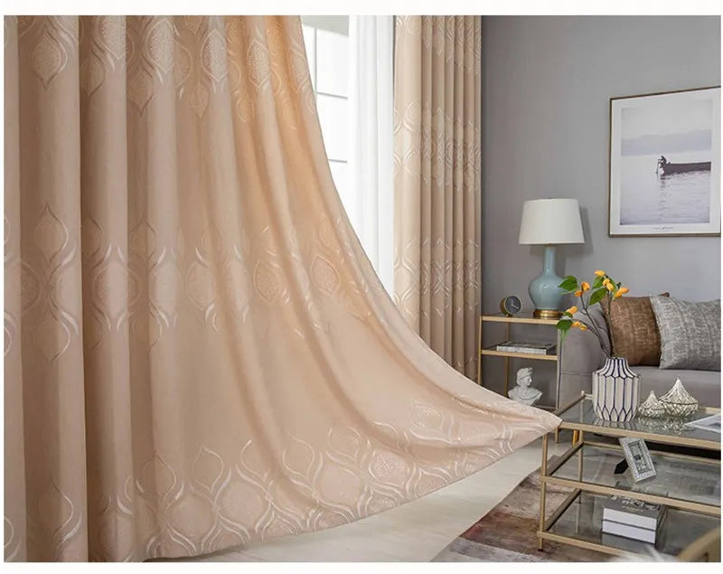 Thick, printed window curtains in gray and toffee