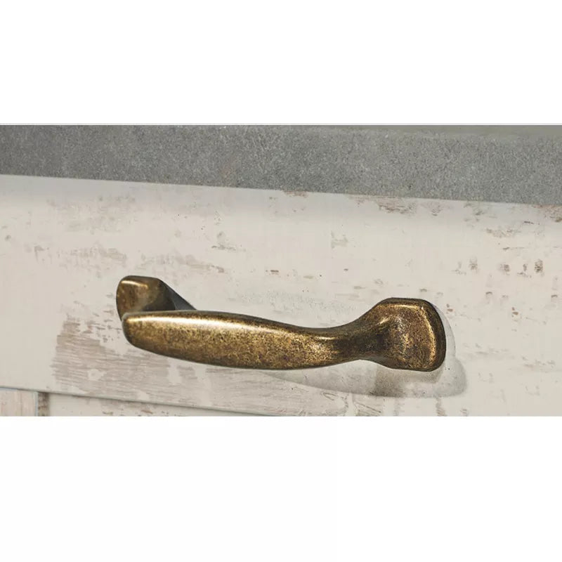 Retro metal handles in antique brass for furniture