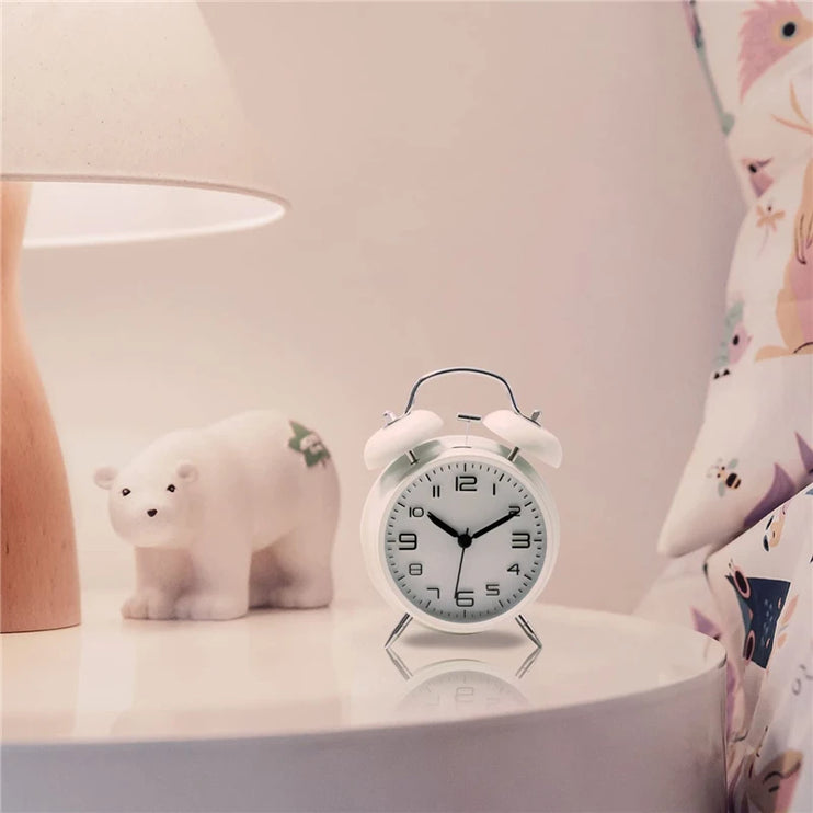 Reloj despertador con doble campana y esfera 3D