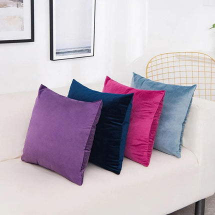 Housses de coussin carrées aspect velours dans des couleurs unies claires