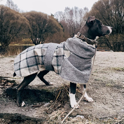 Warm fleece jacket with checkered print and adjustable belt