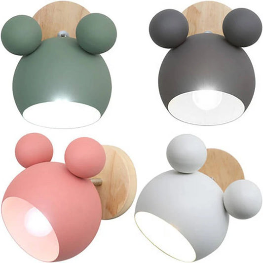 Lámpara de pared con diseño de ratón