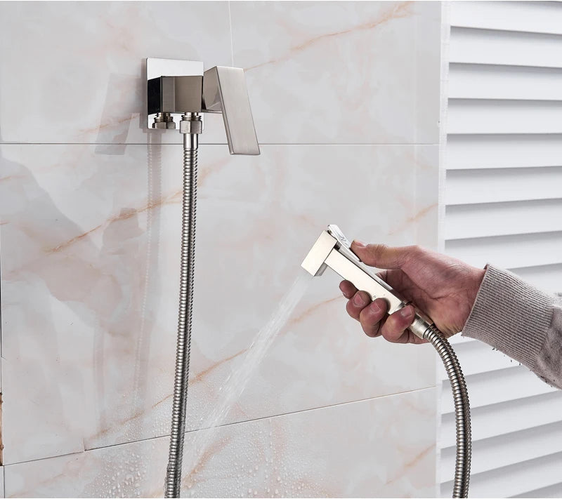 Grifo bidé de mezcla de agua fría y calienteGrifosHardware > Plumbing > Plumbing Fixture Hardware & Parts > Toilet & Bidet Accessories > Bidet Faucets & Sprayers > Bidet Faucets