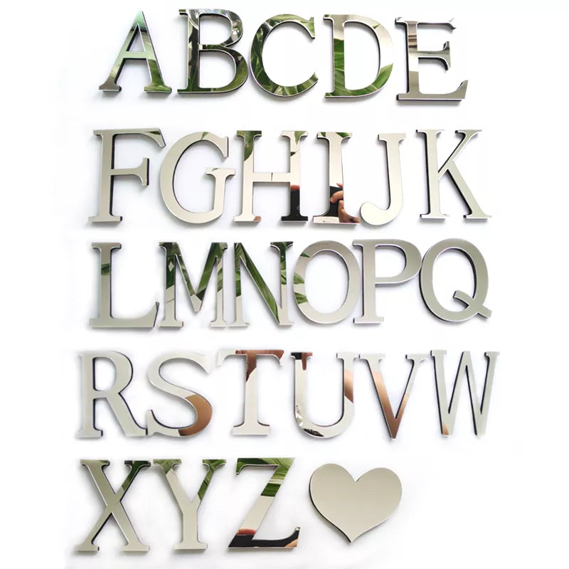 Espejo acrílico con forma de letras 3D para pared